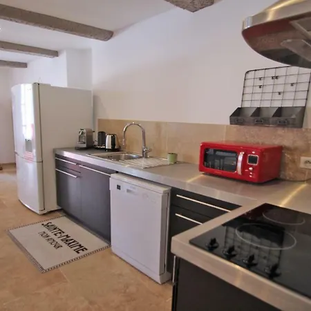 Apartment Gabriel Peri *