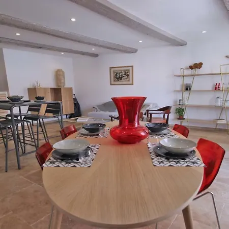Apartment Gabriel Peri